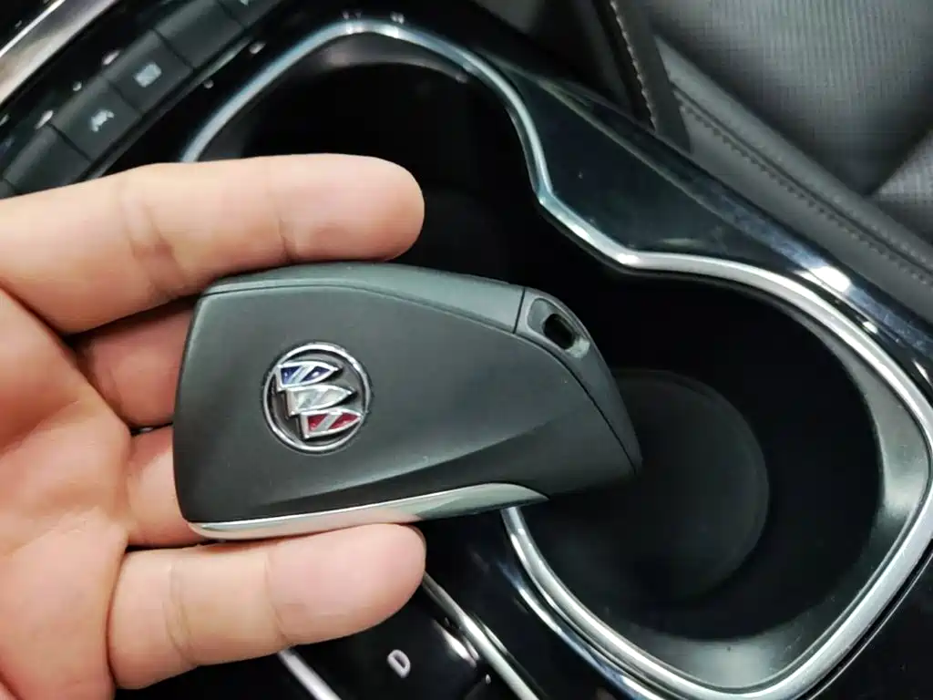 Photo 9 - Buick Envision Plus