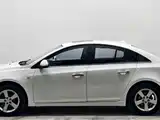 Photo 7 - Chevrolet Cruze