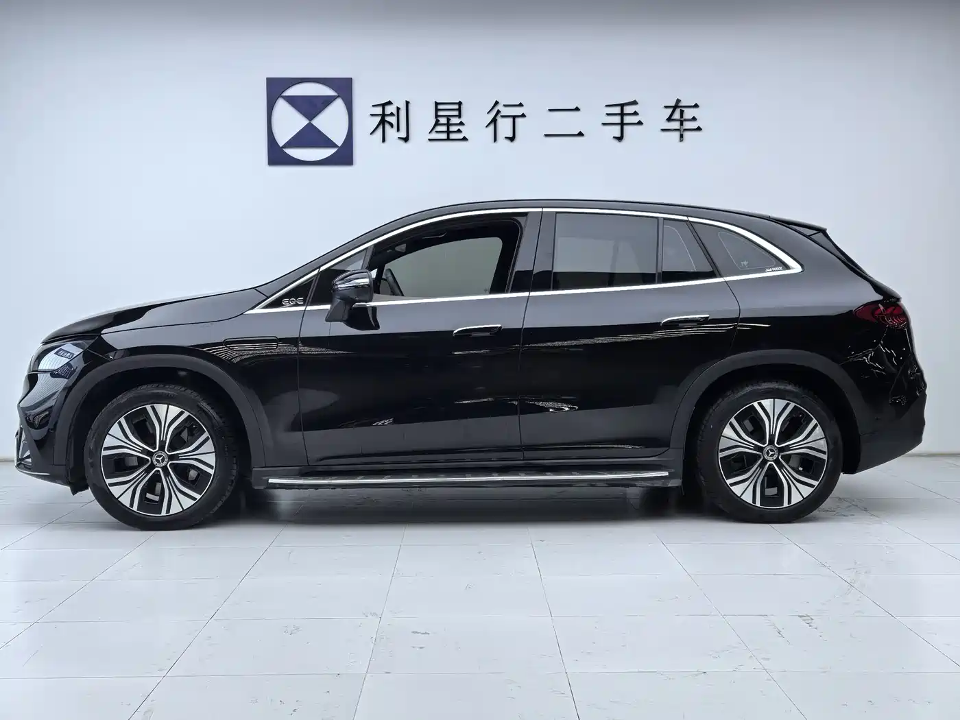 MERCEDES-BENZ EQE SUV