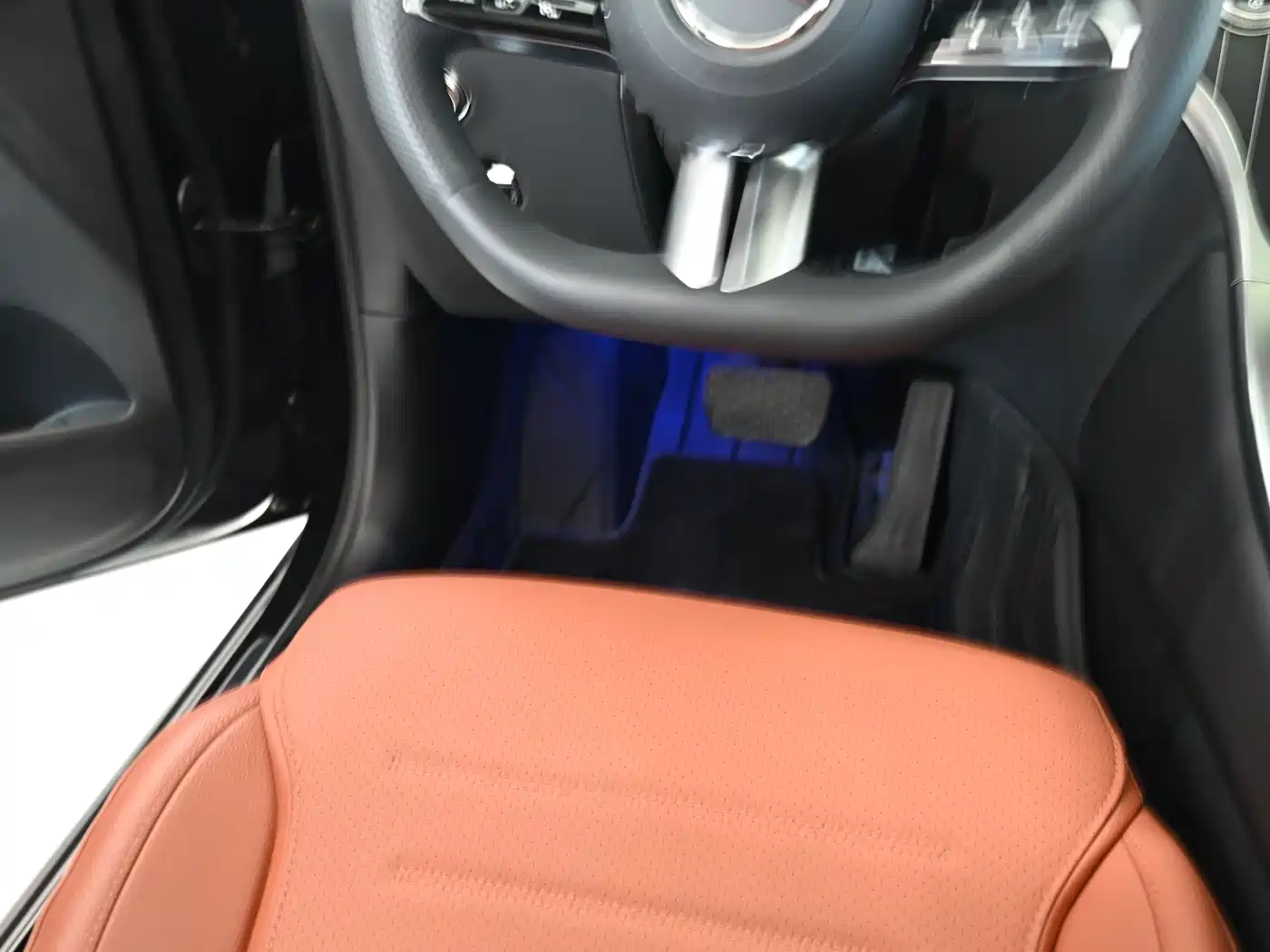 Mercedes-Benz GLC 2023 Facelift GLC 300 L 4MATIC Sport 5-Seater фото 19