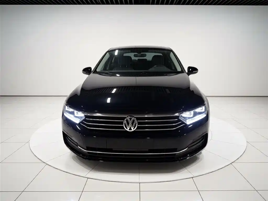 Volkswagen Magotan 2018 Facelift 330TSI DSG Luxury фото 5