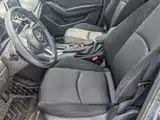 صورة 5 - Mazda Mazda 3