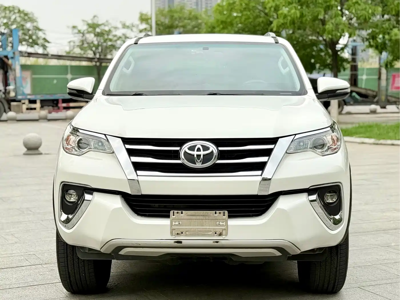 Toyota Fortuner 2016 2.7L Middle East Edition фото 2