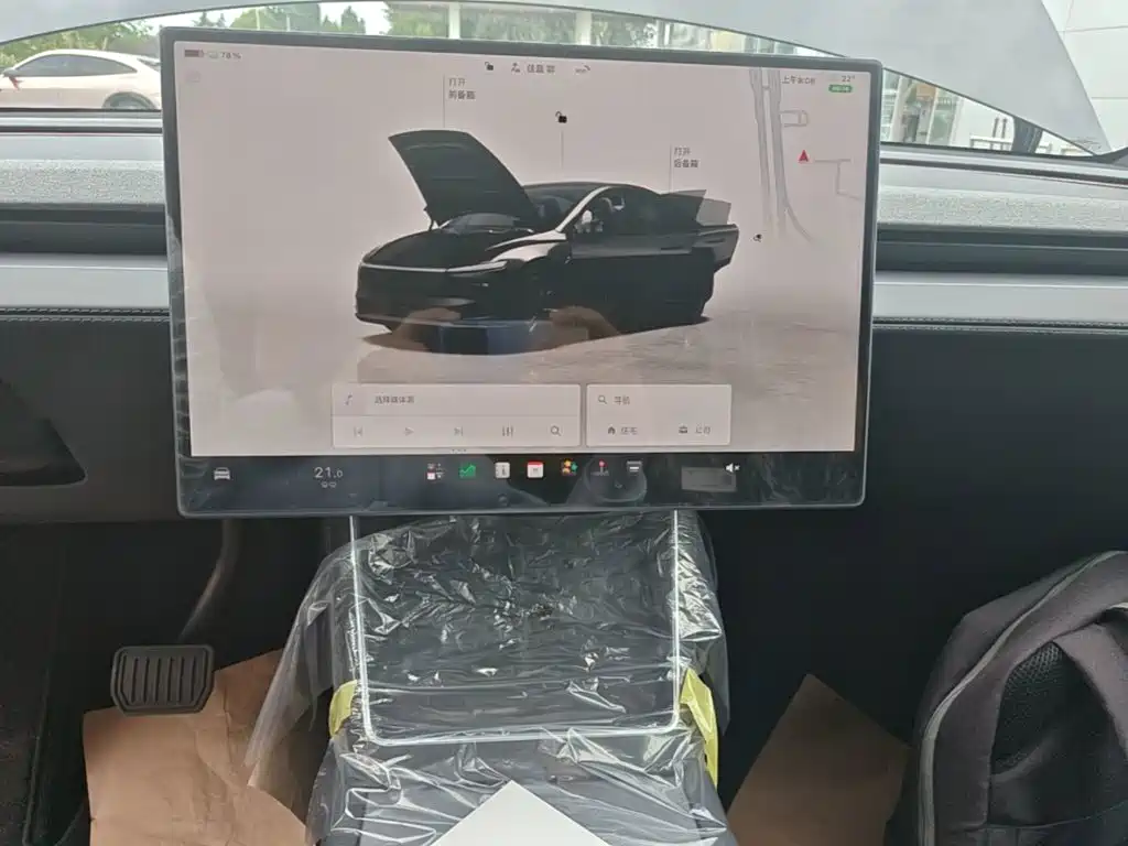Tesla Model Y 2026 2025 Model Rear-Wheel Drive Launch Edition