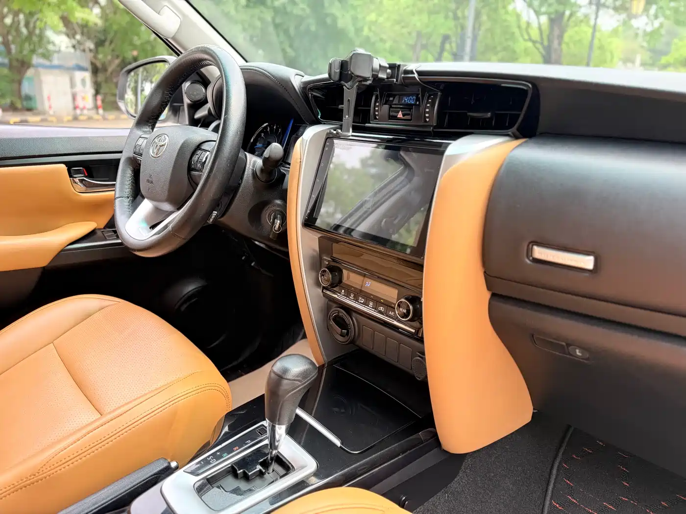 Toyota Fortuner 2016 2.7L Middle East Edition фото 21
