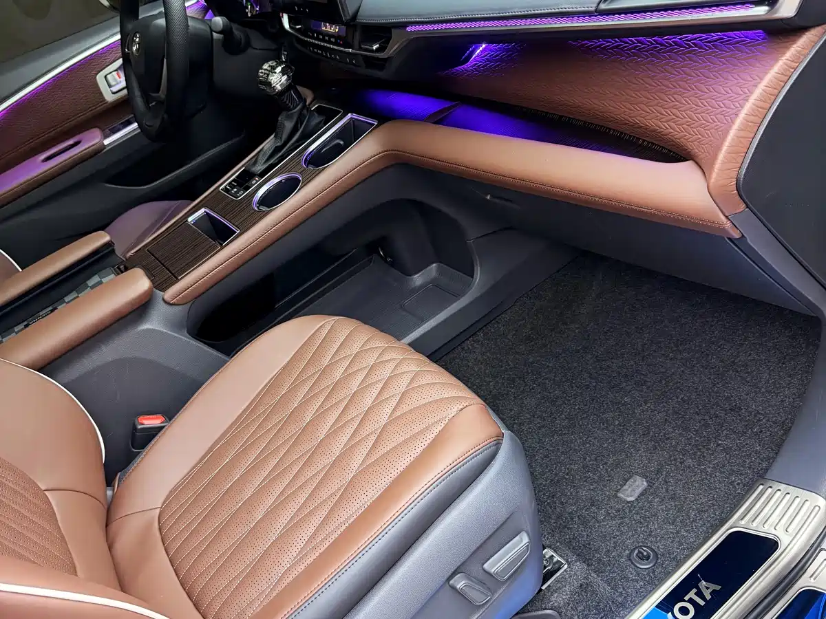 Toyota Sienna 2024 2.5L Hybrid Comfort Edition фото 10