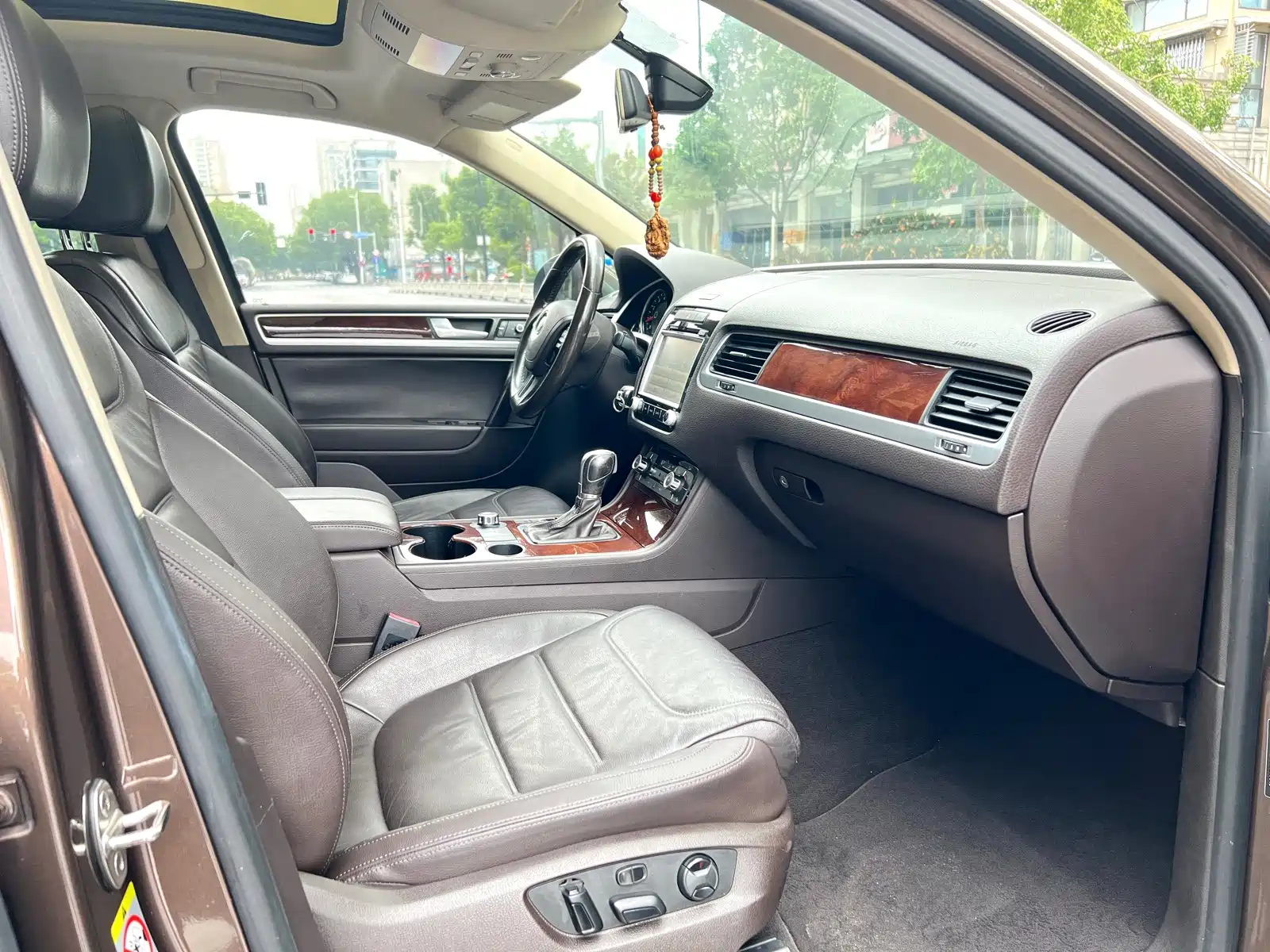 Фото 7 - Volkswagen Touareg