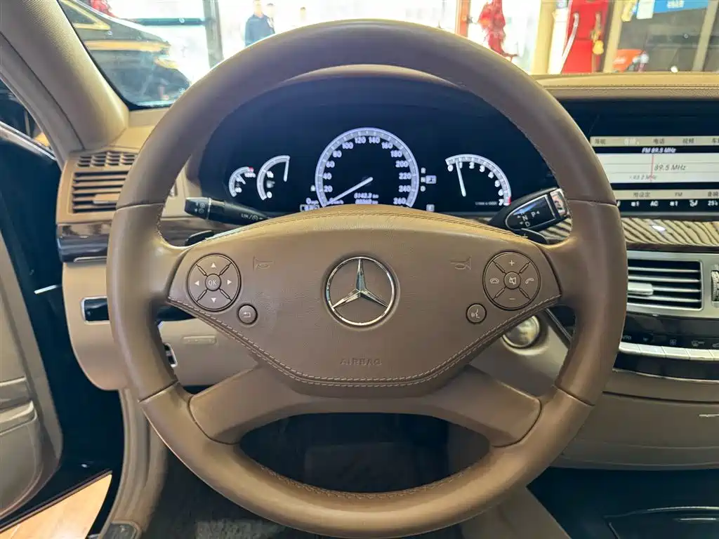 Mercedes-Benz S-Class 2012 S 300 L Premium Grand Edition фото 8