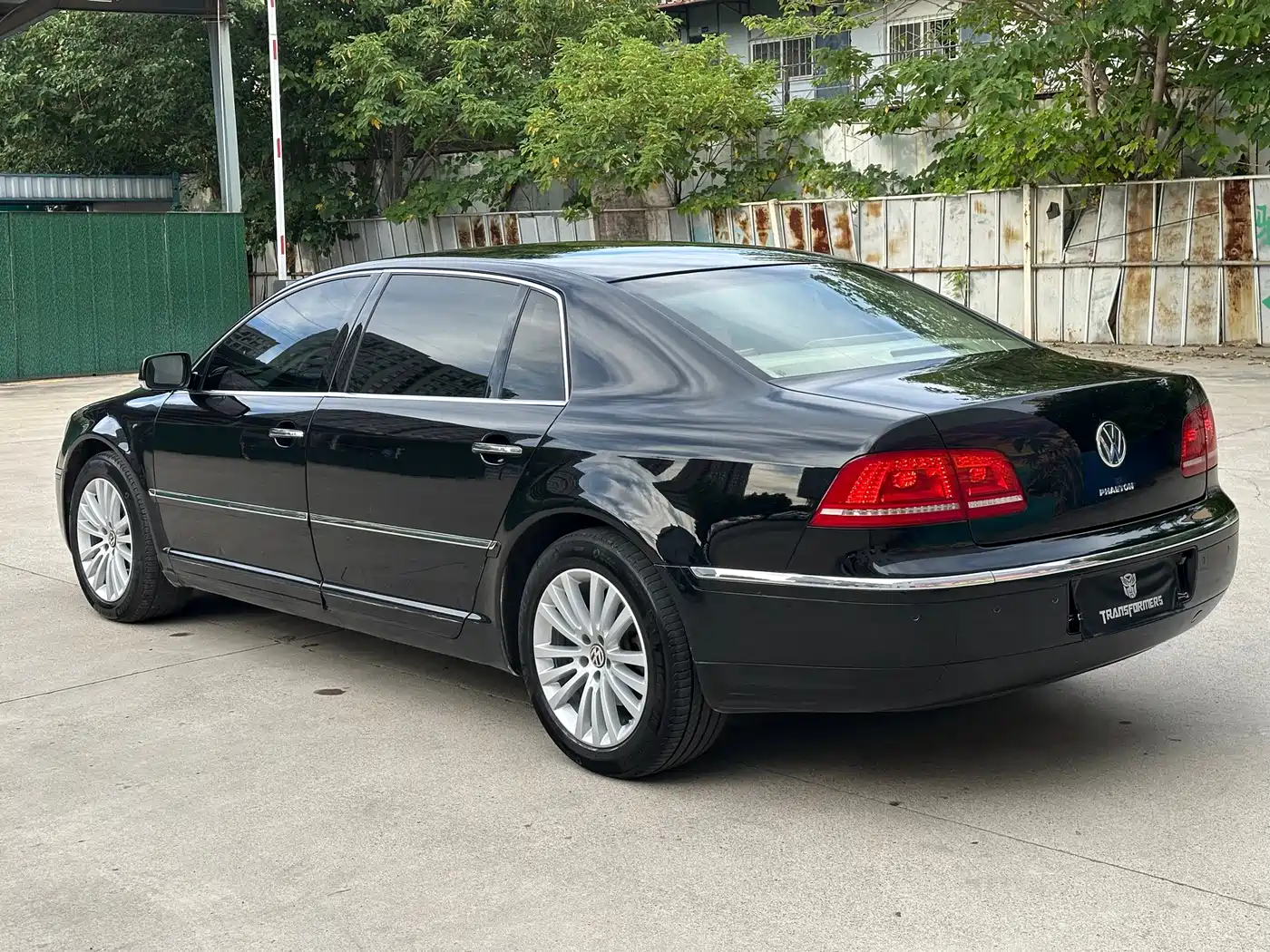 Volkswagen Phaeton 2012 2012 3.6L Premium Custom