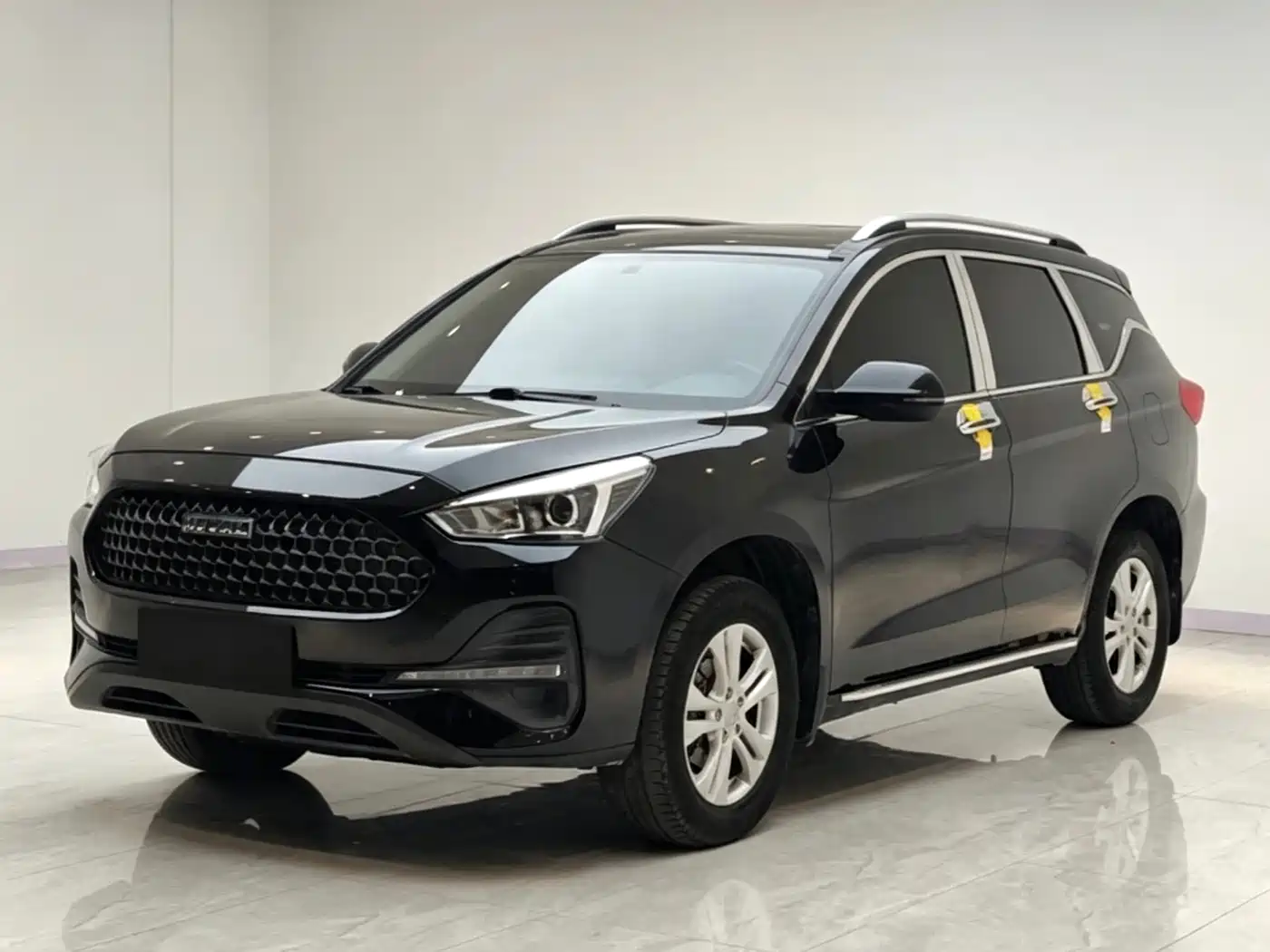 Фото 1 - Haval M6
