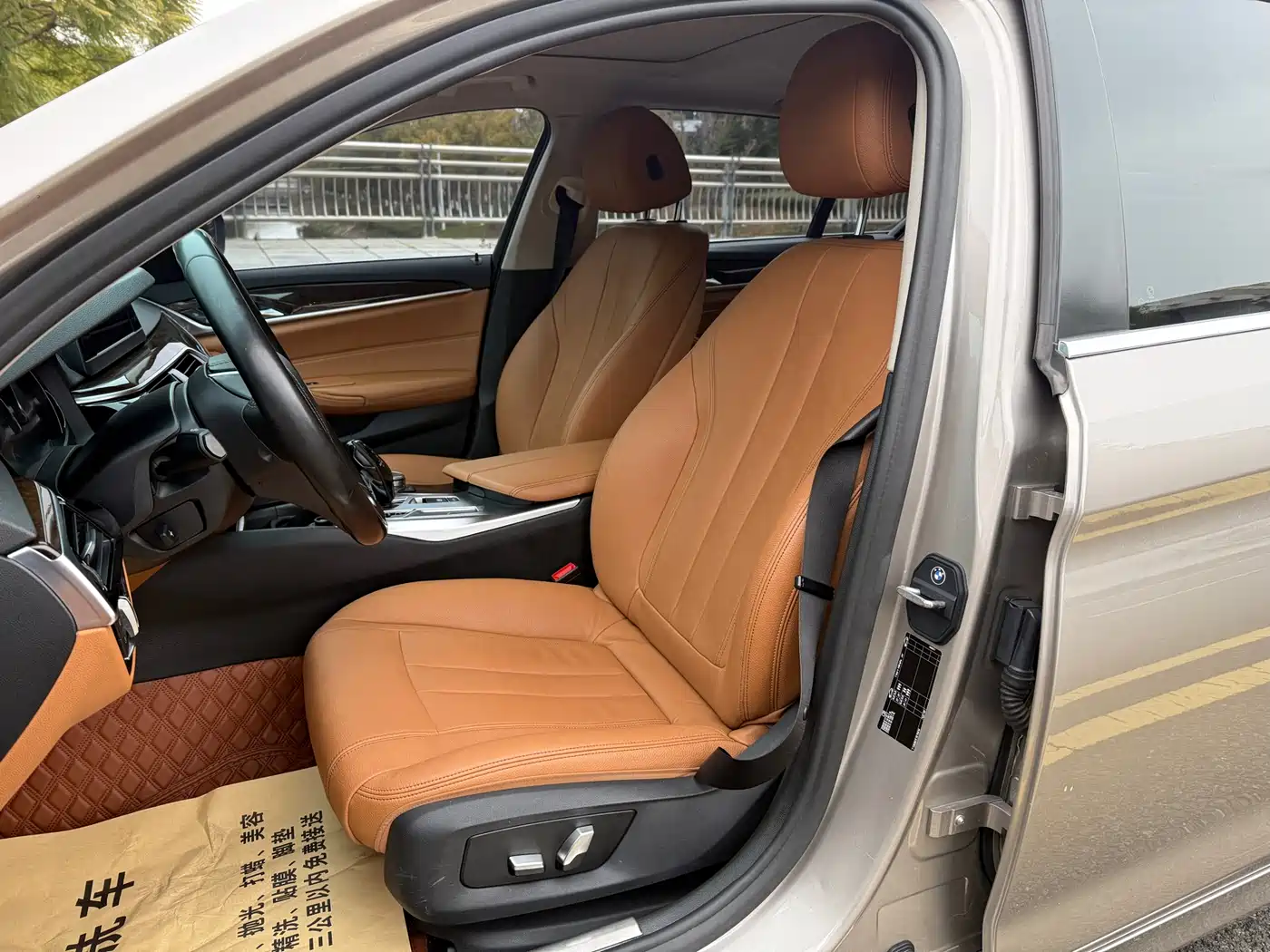 BMW 5 Series 2018 528Li Launch Special Edition фото 14