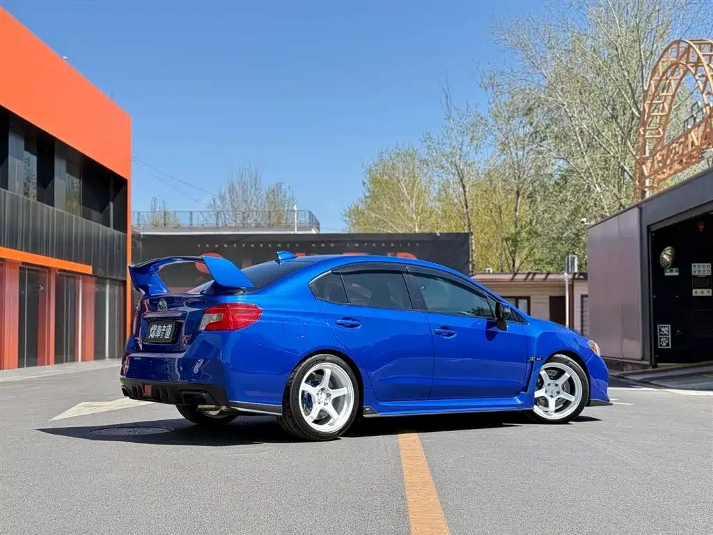 Photo 3 - Subaru Impreza