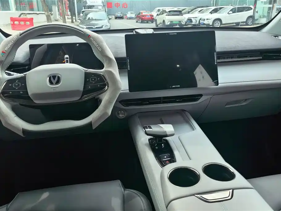 CHANGAN UNI Z NEW ENERGY