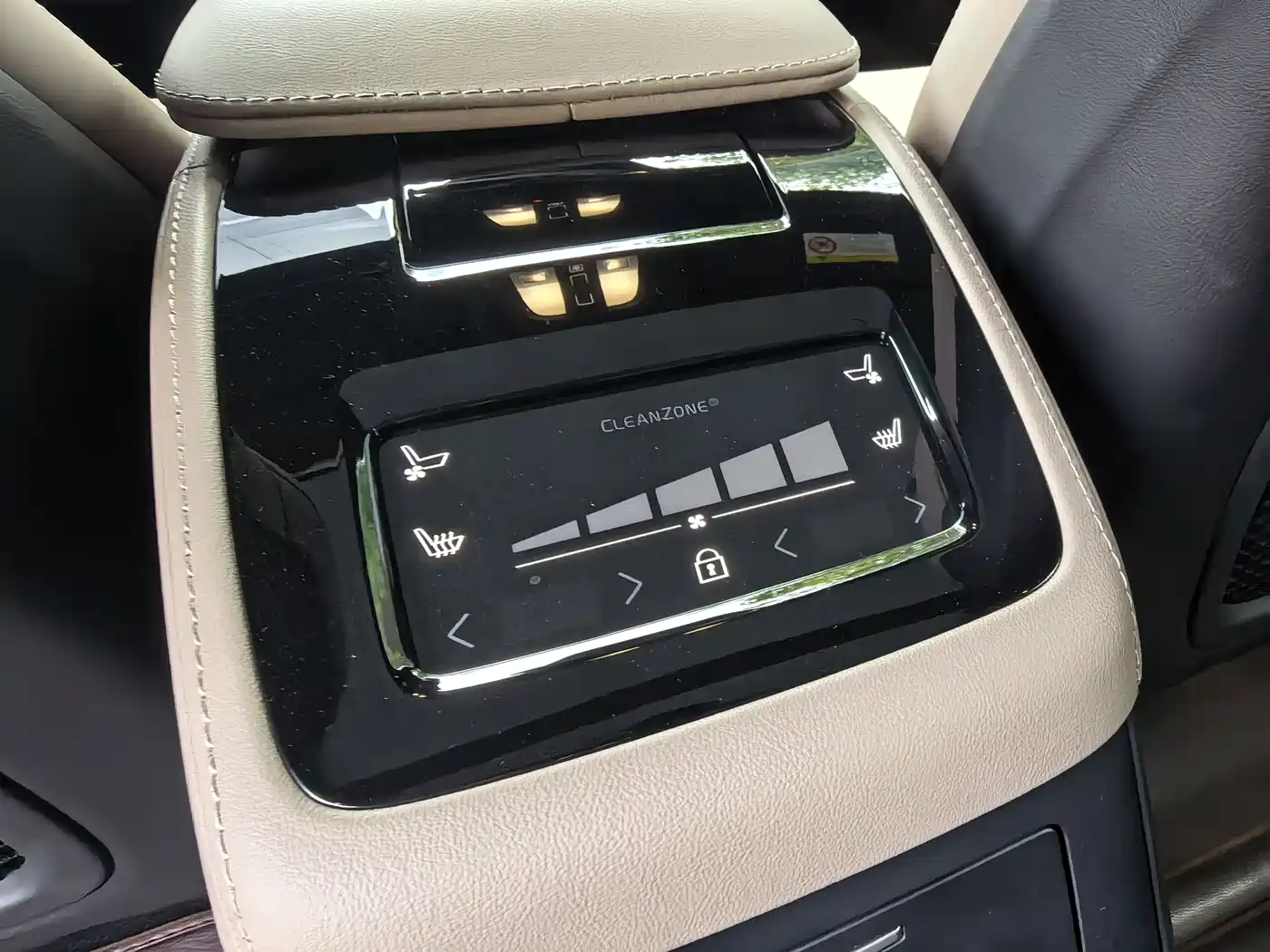 VOLVO S90 PLUG IN HYBRID