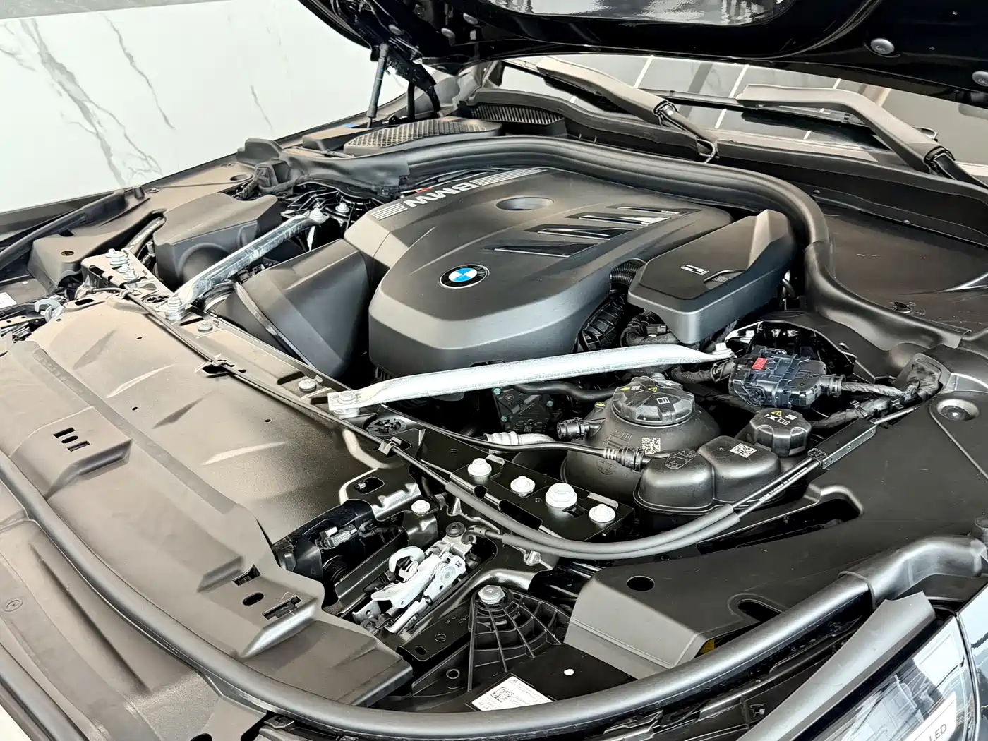 BMW 5 Series (Import) 2024 Model 525i M Sport Package фото 24