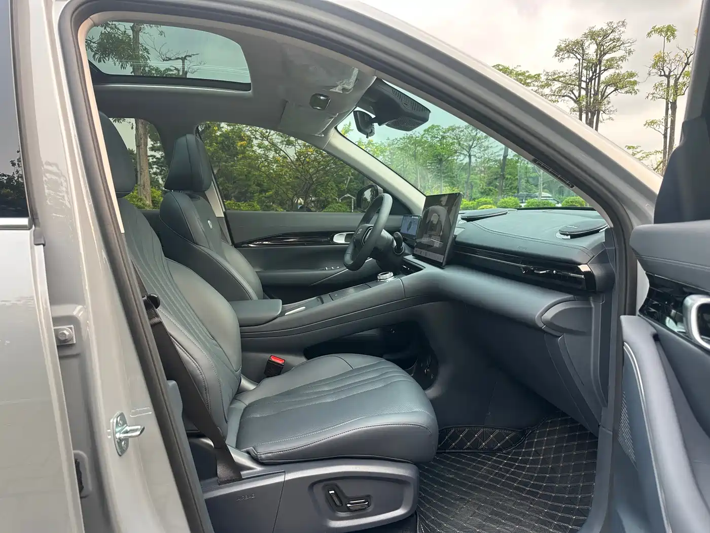 GEELY GALAXY GALAXY E5