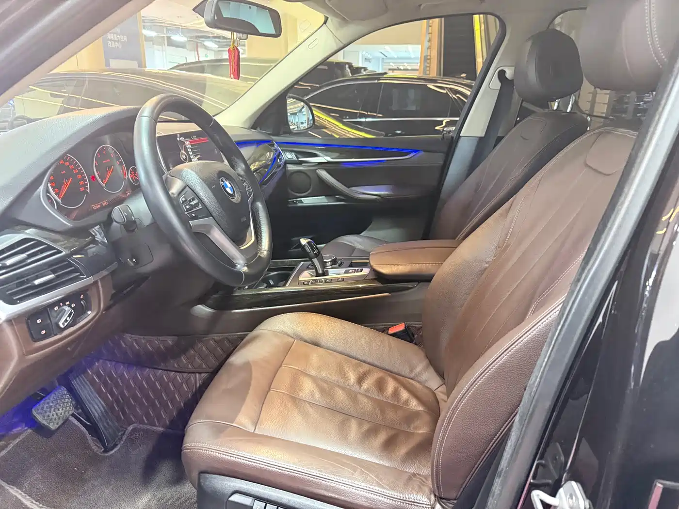 BMW X5 (Import) 2014 xDrive35i Leading фото 4