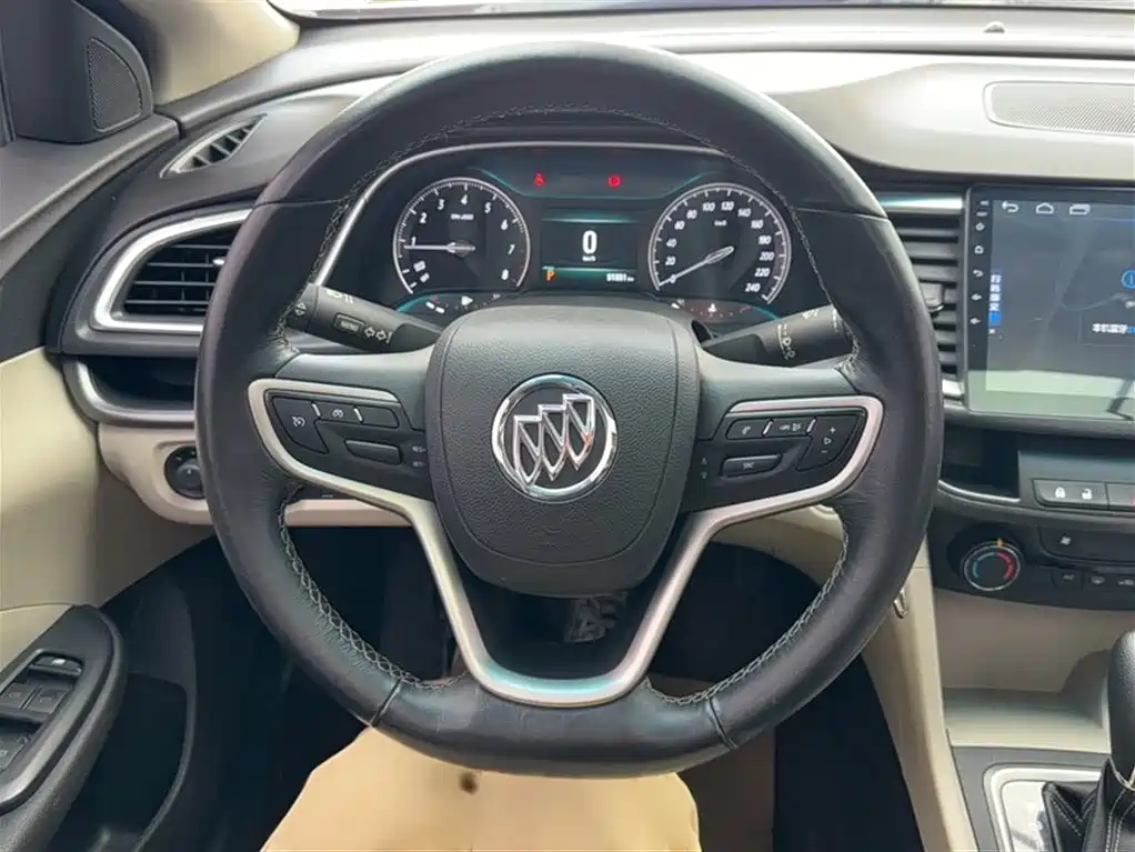 Buick Excelle 2018 15T Dual Clutch Elite (China V) фото 19
