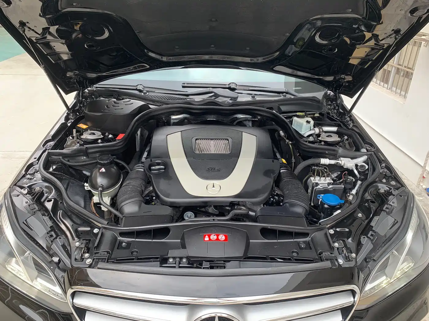 Фото 17 - Mercedes-Benz E-Class