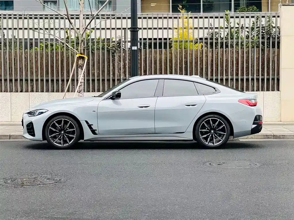 BMW 4 Series 2022 425i Gran Coupe M Sport Night Package фото 2