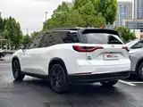 Фото 6 - NIO ES8