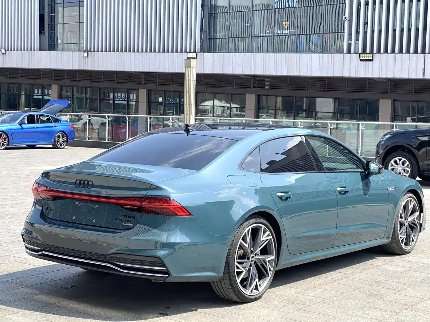 AUDI A7L