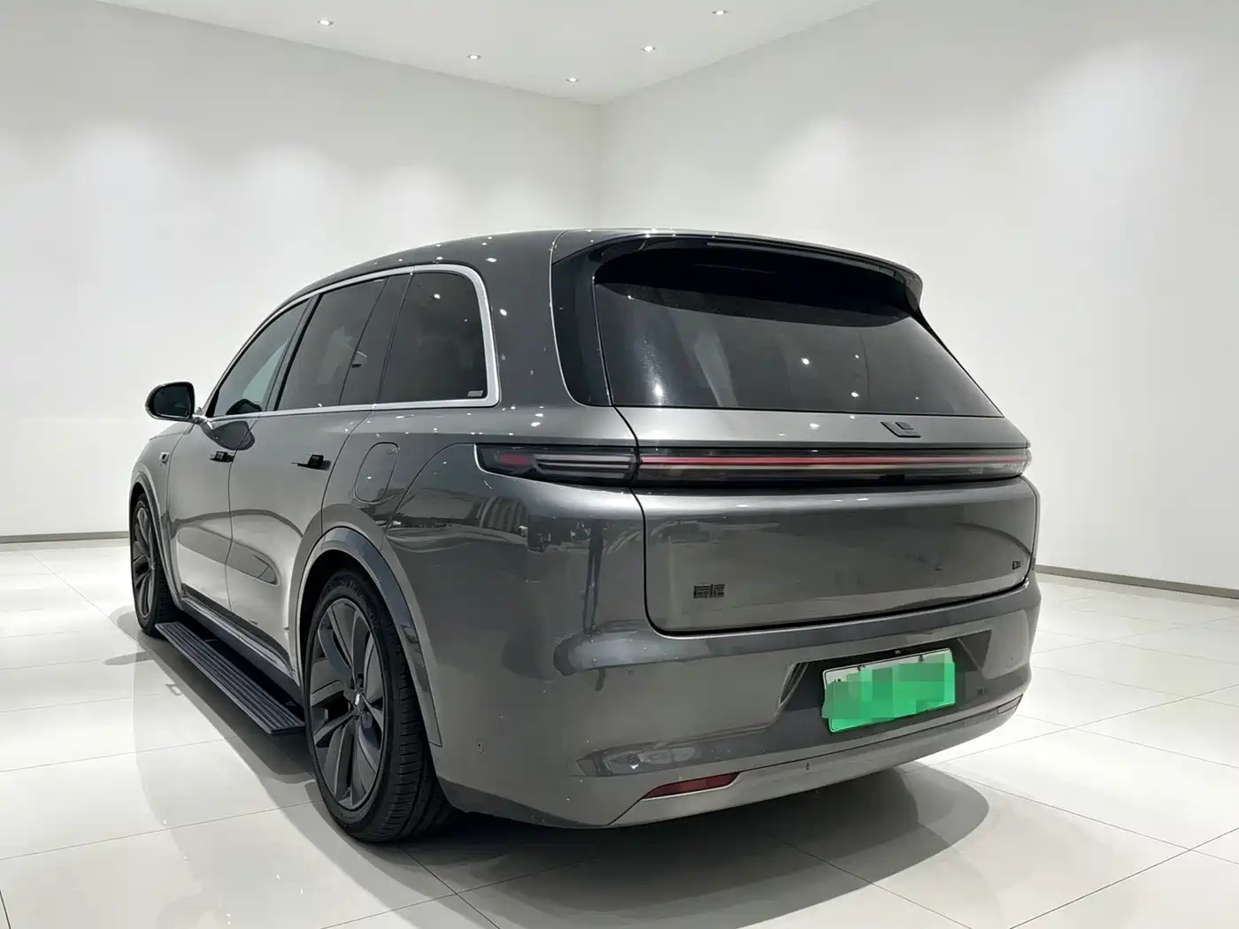 Фото 7 - Li Auto Li L8