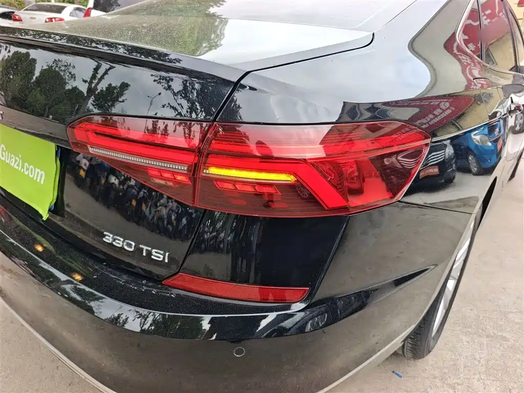 Volkswagen Passat 2021 Model 330TSI Elite Edition фото 8