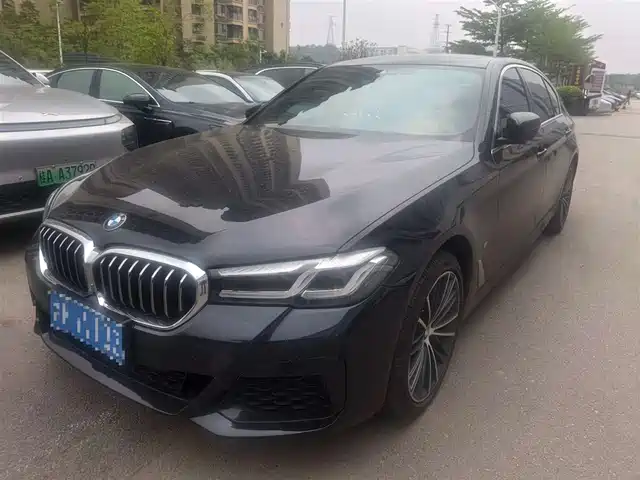 BMW 5 SERIES