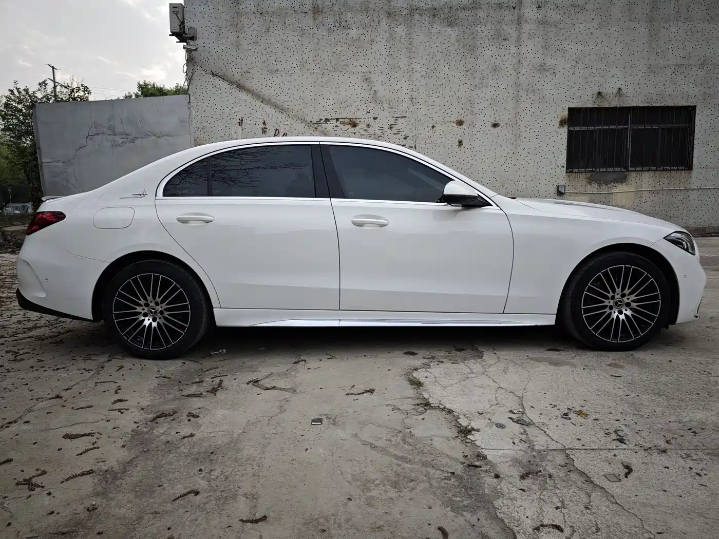 Mercedes-Benz C-Class 2023 Facelift C 200 L Sport Edition фото 4