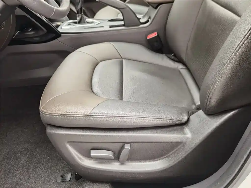 GAC Trumpchi Trumpchi GS4 2016 235T Manual Luxury Edition фото 20