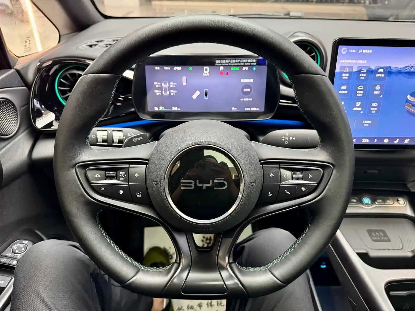 BYD Dolphin 2025 Smart Drive Edition 410km Fashion Version фото 10