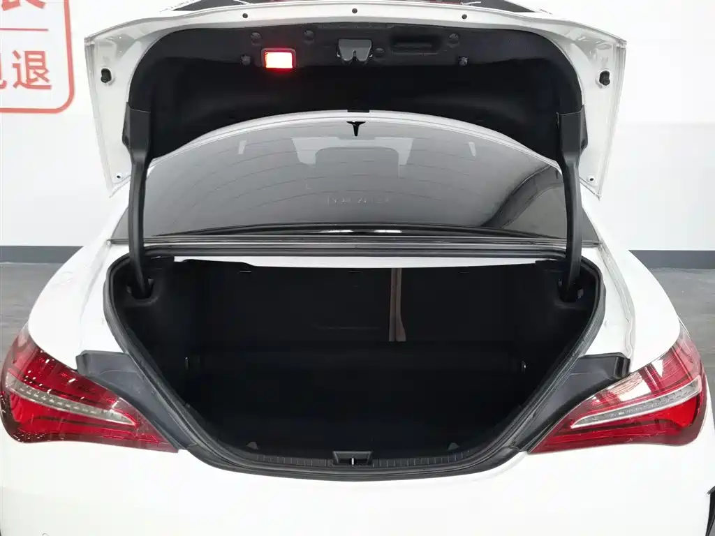 Mercedes-Benz CLA (Import) 2016 Facelift CLA 260 4MATIC фото 16