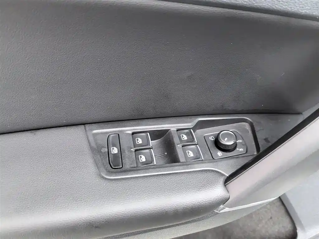 Volkswagen Tayron 2019 Expedition 280TSI 2WD Luxury (China VI) фото 9