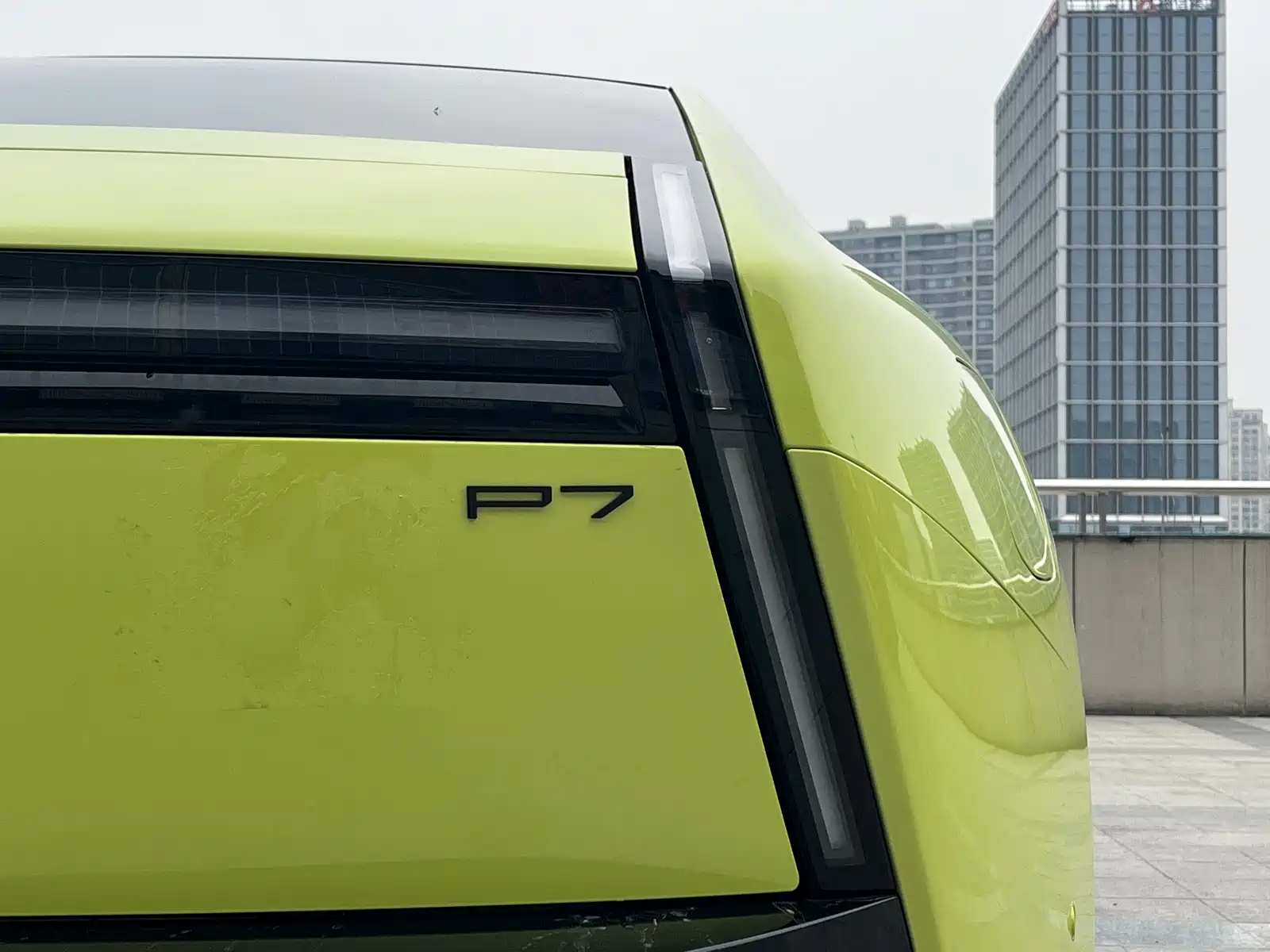 Фото 21 - XPeng P7