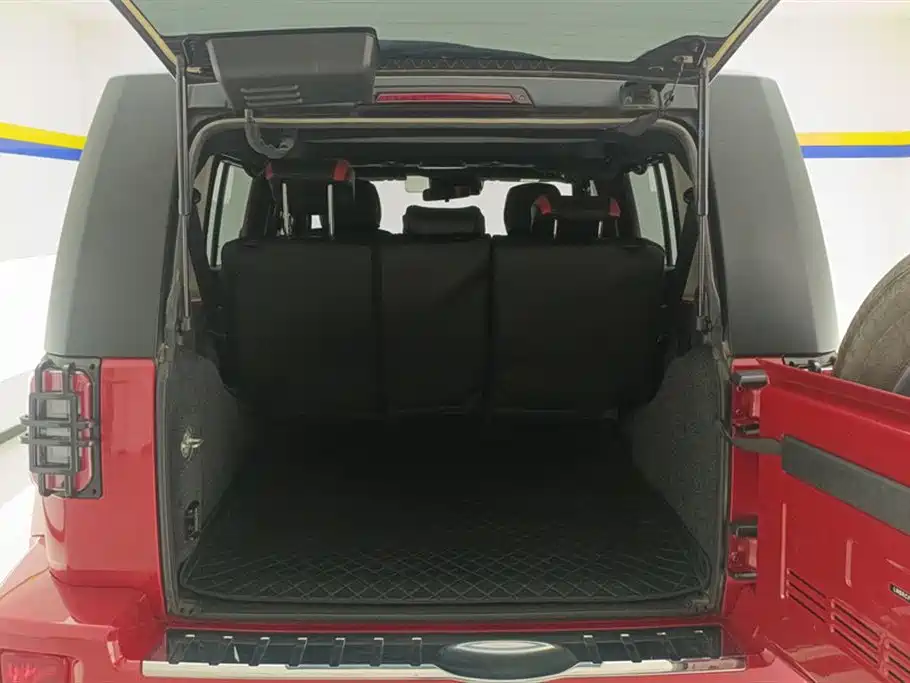 BAIC ORV Beijing Offroad BJ40 2023 2.0T Auto 4WD Urban Hunter Knight Edition фото 4