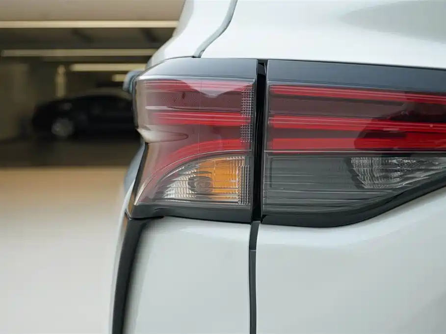 TOYOTA GREVIA