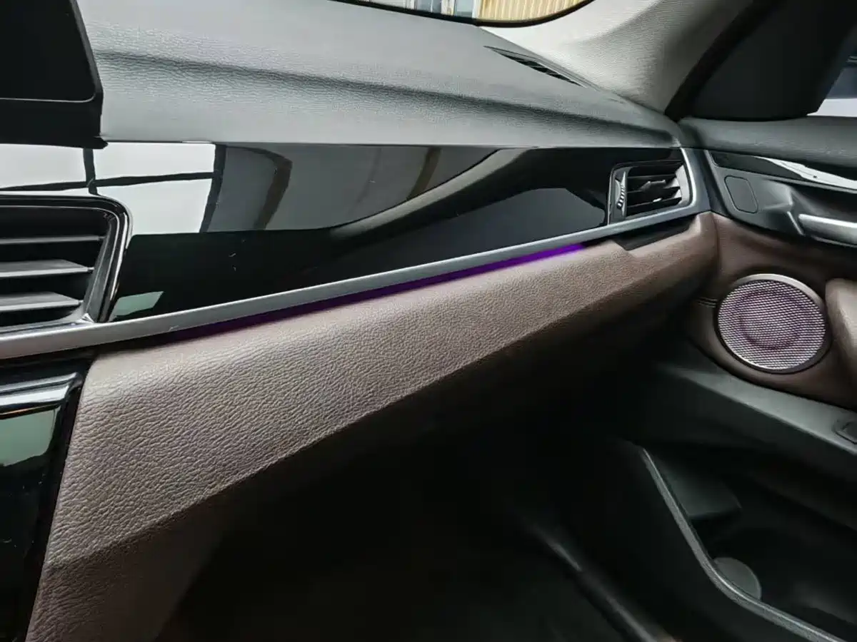 BMW X1 2021 sDrive20Li Fashion фото 12
