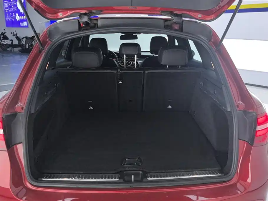 Mercedes-Benz GLC 2018 GLC 260 4MATIC Dynamic фото 4