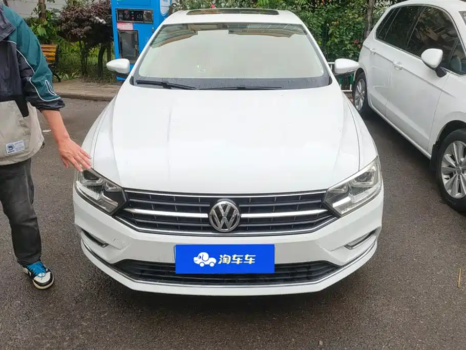 Volkswagen Bora 2017 1.6L Automatic Comfort фото 2