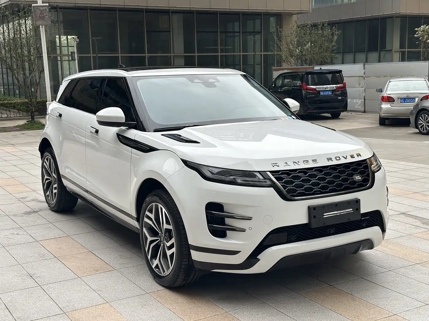 LAND ROVER RANGE ROVER AURORA NEW ENERGY