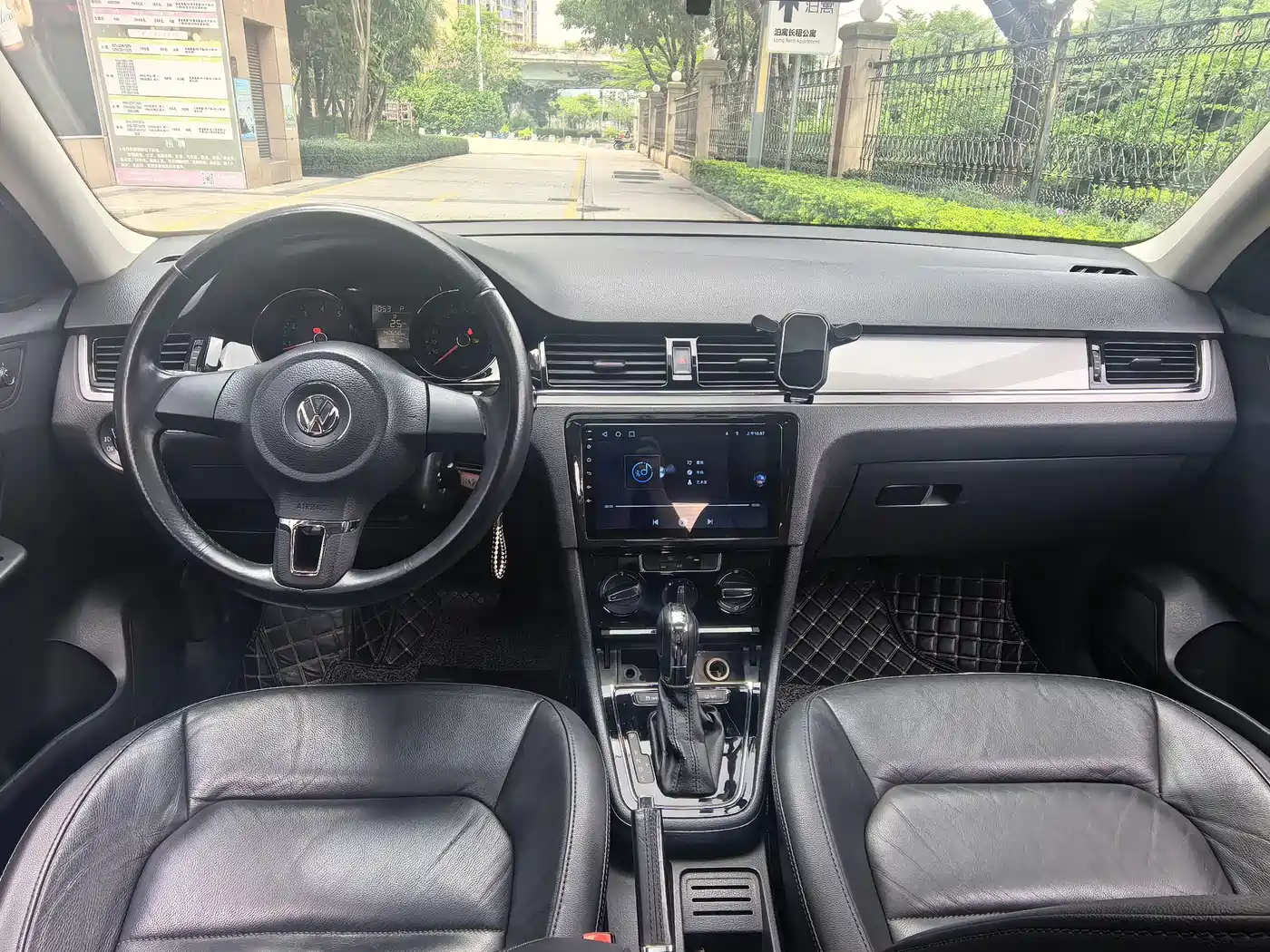 Volkswagen Bora 2013 2013 1.6L Automatic Comfort Model