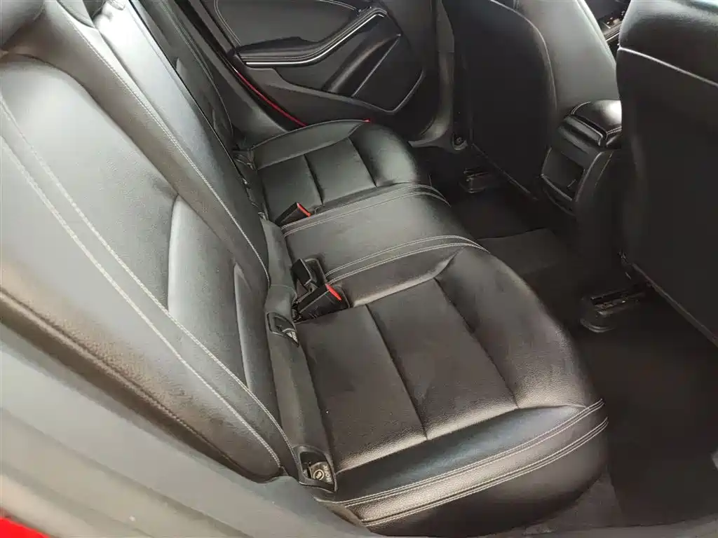 Mercedes-Benz CLA (Import) 2018 CLA 200 Dynamic Edition фото 25