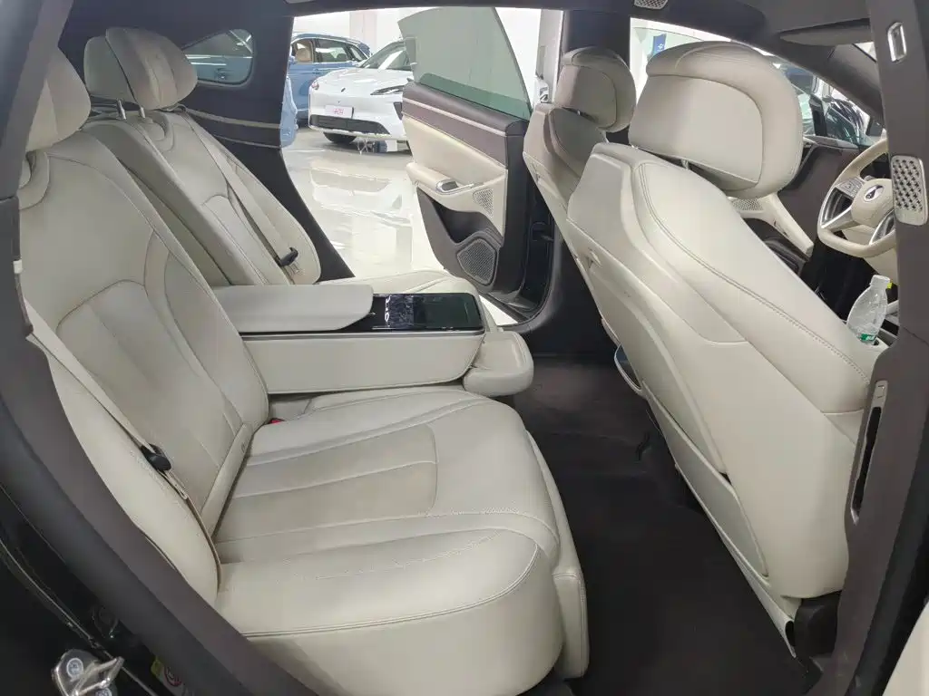 Denza Z9 2025 2024 Model 630km AWD Max Edition