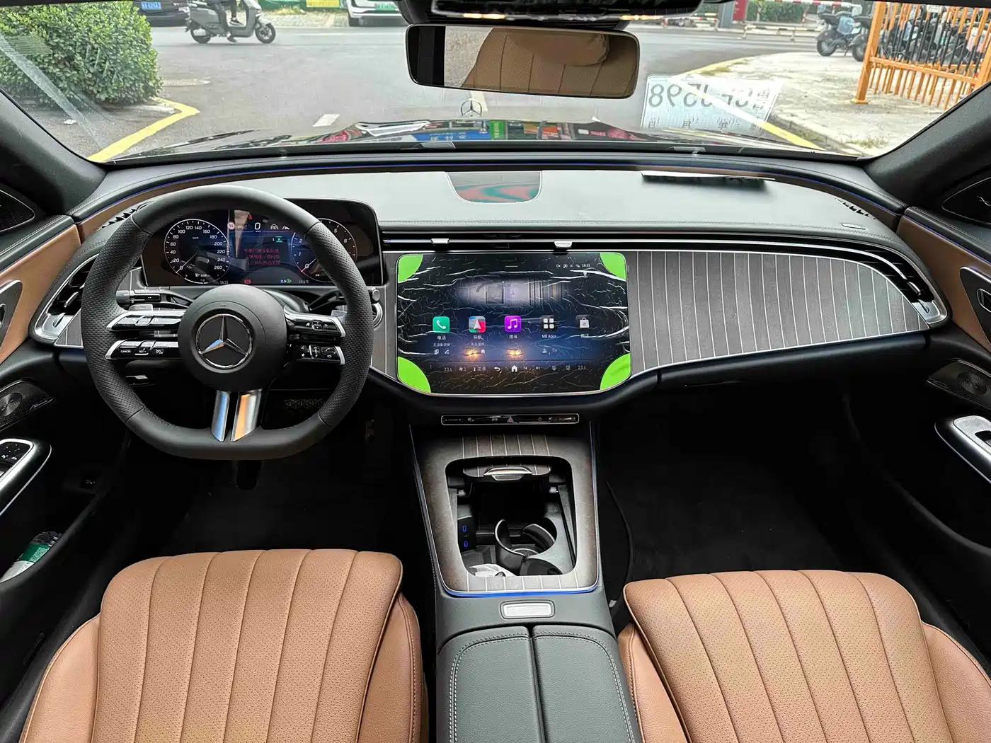 Фото 7 - Mercedes-Benz E-Class