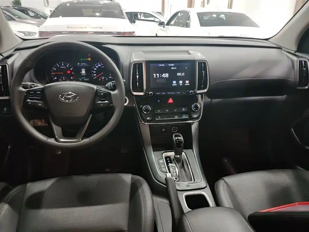 Hyundai Beijing Hyundai ix35 2019 2.0L Automatic 2WD Zhiyong·Smooth Enjoy China VI фото 6
