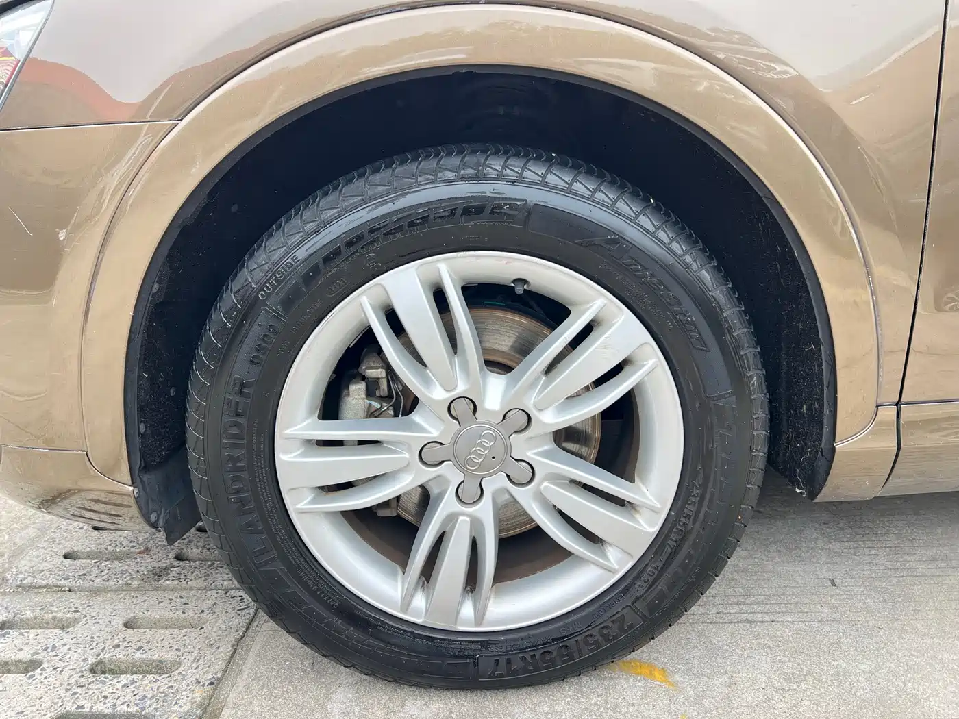 Photo 4 - Audi Q3
