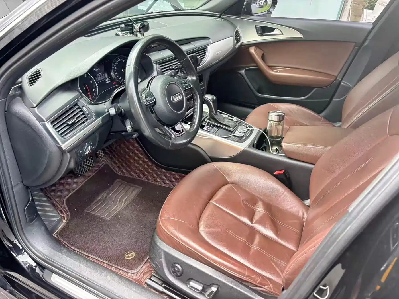 Фото 5 - Audi A6L