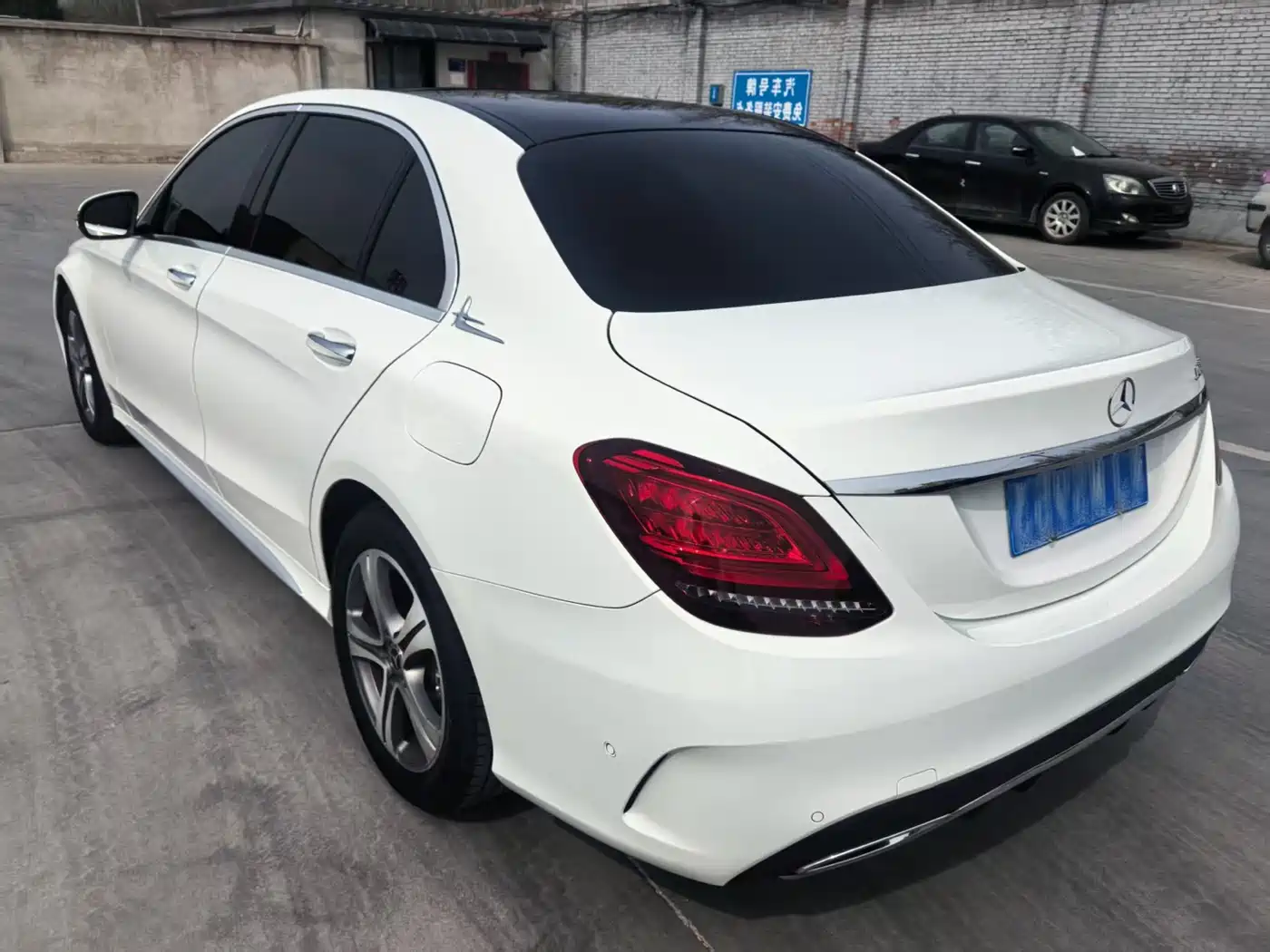 MERCEDES-BENZ CLASS C