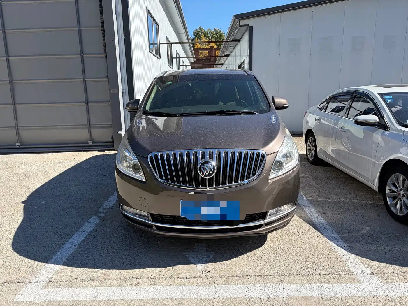 Фото 2 - Buick GL8